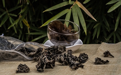 如何鑒別染色黑木耳？食品安全檢測儀區(qū)分黑木耳中的硫酸鎂